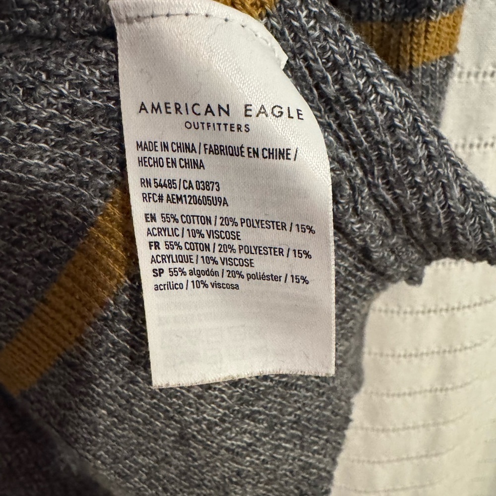 American Eagle Outfitters Gray and Gold Striped Jegging Fit Crewneck Sweater - Picture 5 of 6